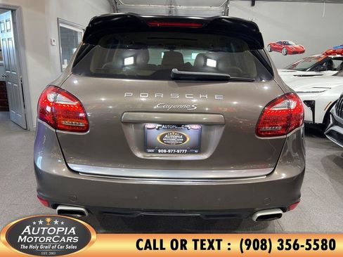Used 2012 Porsche Cayenne AWD/4WD image 27