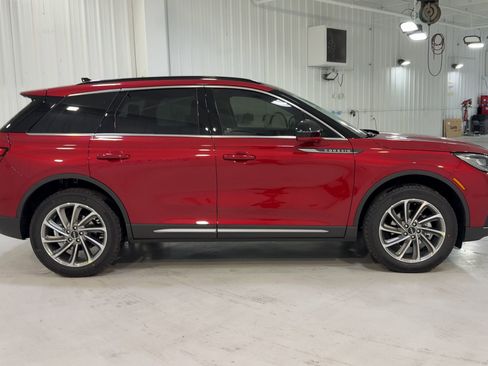 New 2026 Lincoln Corsair Reserve image 2