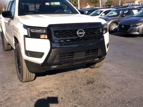 New 2026 Nissan Frontier SV w/ SV Convenience Package AWD/4WD image 3