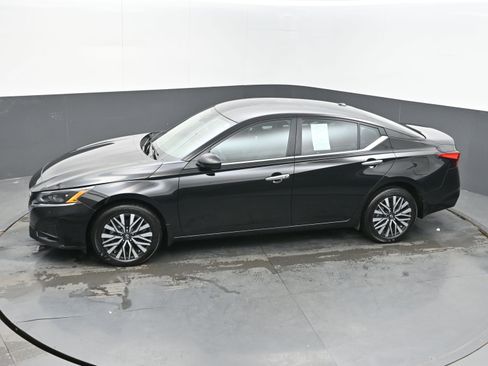 Certified 2025 Nissan Altima 2.5 SV image 33