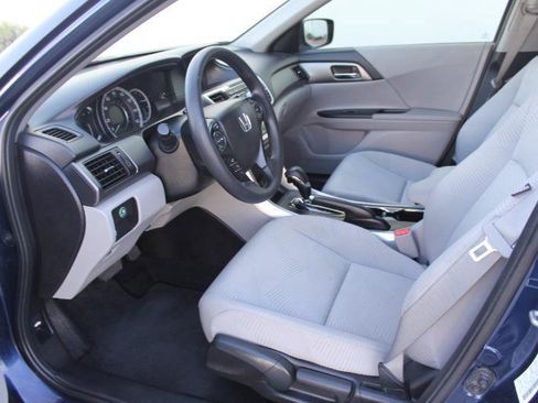 Used 2015 Honda Accord LX image 9