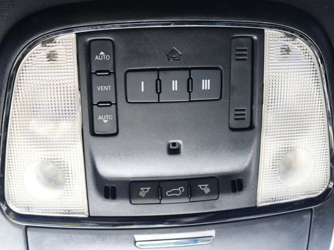 Used 2021 Dodge Durango R/T w/ Technology Group AWD/4WD image 19