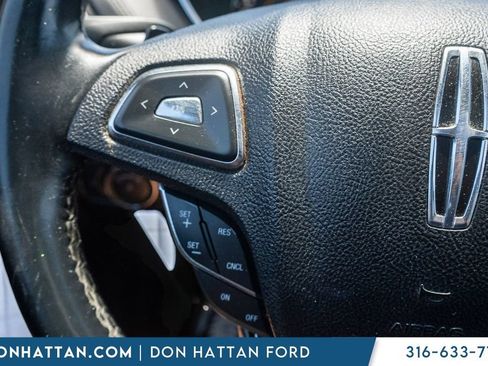 Used 2016 Lincoln MKX Reserve w/ Technology Package AWD/4WD image 10