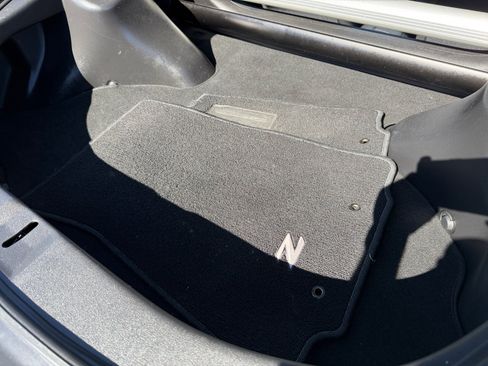 Used 2018 Nissan 370Z Touring RWD image 25