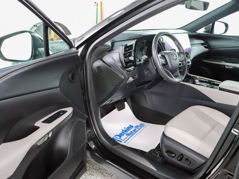 Used 2023 Lexus RX 350 Premium w/ Accessory Package (Z1) AWD/4WD image 3