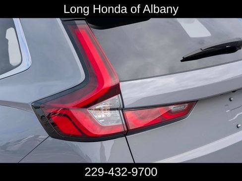 Used 2025 Honda CR-V LX image 9