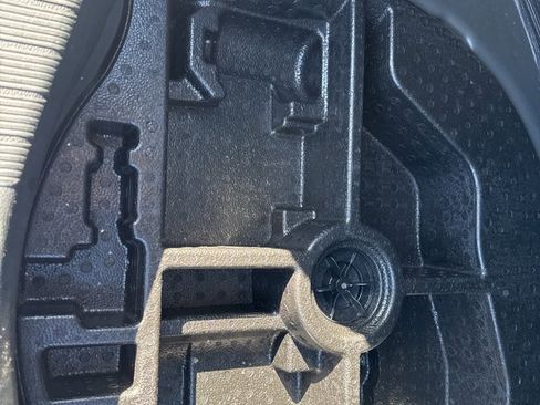 Used 2020 Ford Fusion SE image 28