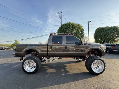 Used 2014 Ford F250 XLT w/ XLT Value Package AWD/4WD image 5