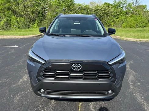 New 2026 Toyota Corolla Cross XLE image 8