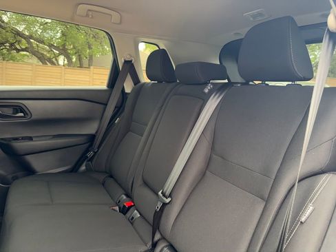 Used 2025 Nissan Rogue S FWD image 26