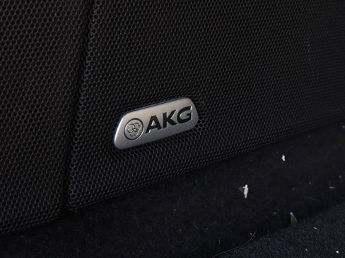 Used 2023 Cadillac Escalade Sport Platinum w/ LPO, ONYX Package image 11