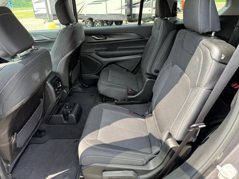 Used 2023 Jeep Grand Cherokee L Laredo w/ Luxury Tech Group I image 14