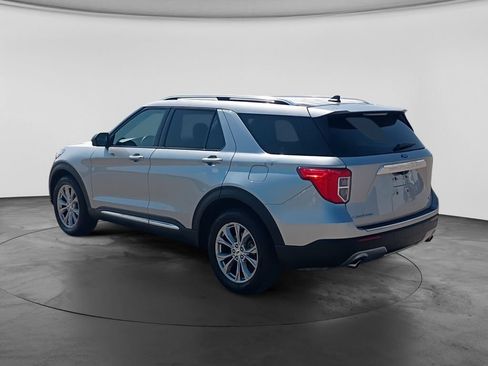Used 2024 Ford Explorer Limited AWD/4WD image 7