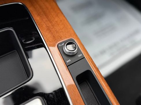 Used 2021 Audi Q5 e Premium Plus w/ Premium Plus Package image 15