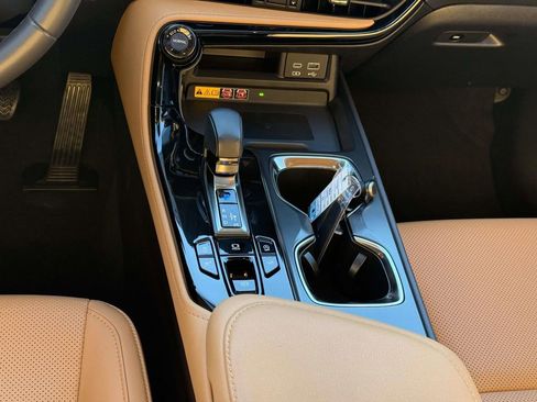 Used 2023 Lexus NX 350 Premium image 19