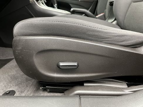 Used 2013 Chevrolet Cruze LT w/ Enhanced Safety Package FWD image 9