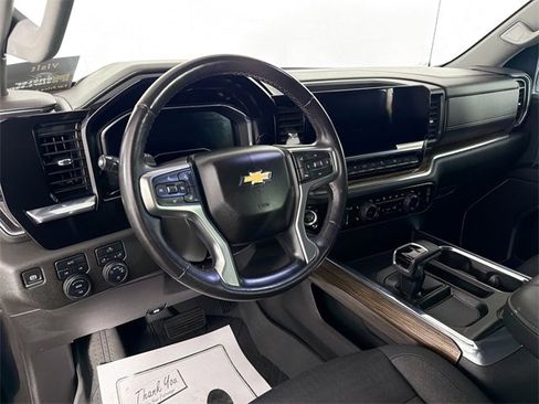 Used 2023 Chevrolet Silverado 1500 LT w/ Convenience Package II image 9