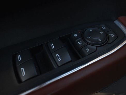 Used 2024 GMC Sierra 2500 Denali Ultimate image 12