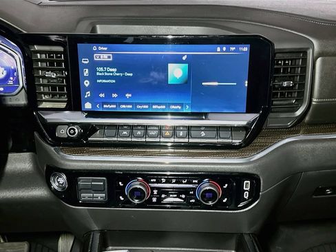 Used 2025 Chevrolet Silverado 1500 LT Trail Boss w/ Protection Package AWD/4WD image 15