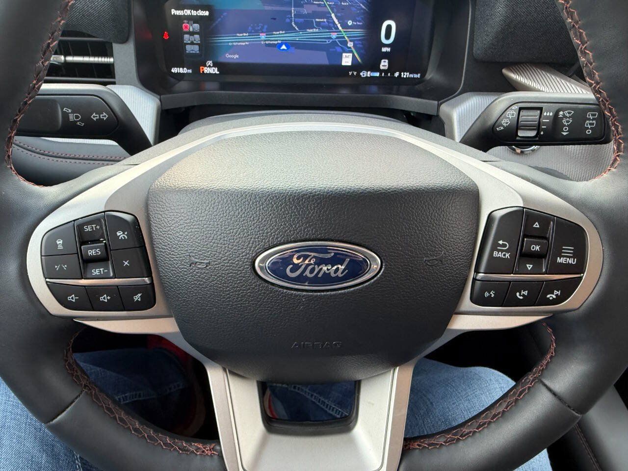 Used 2025 Ford Explorer Active w/ Active Comfort Package RWD image 18