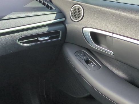 Used 2021 Hyundai Sonata SEL FWD image 12