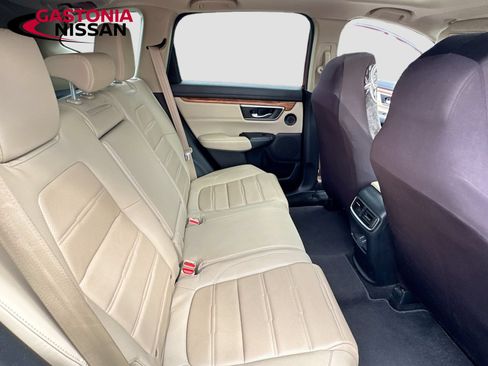 Used 2018 Honda CR-V Touring image 34