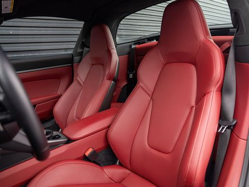 Certified 2022 Porsche 911 Targa 4 image 5