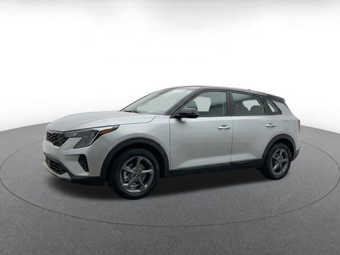 Used 2025 Kia K4 FWD image 3