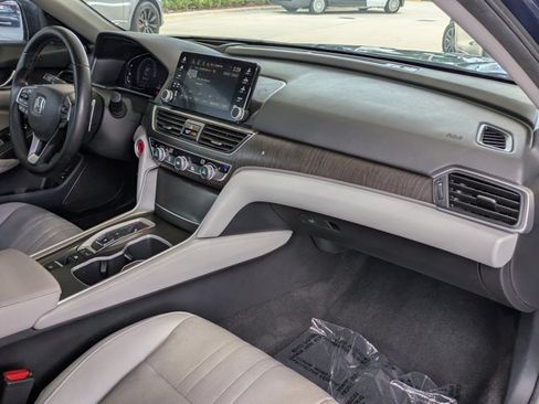 Used 2019 Honda Accord Touring image 20