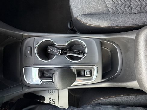 Used 2023 Chevrolet Equinox LT image 14