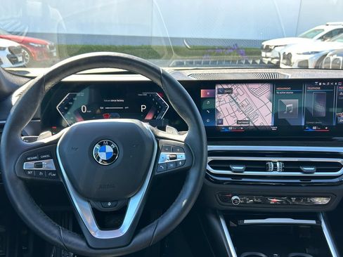 Used 2023 BMW 330i Sedan w/ Premium Package RWD image 17