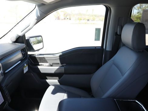 New 2025 Ford F150 Lightning Flash AWD/4WD image 14