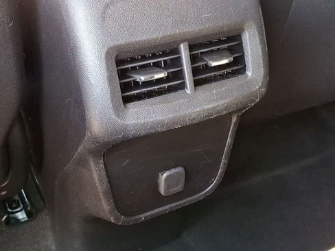 Used 2018 Chevrolet Equinox LT AWD/4WD image 25