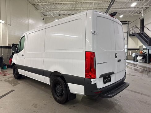Used 2026 Mercedes-Benz Sprinter 2500 image 4
