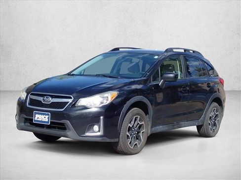 Used 2017 Subaru Crosstrek 2.0i Premium AWD/4WD image 11