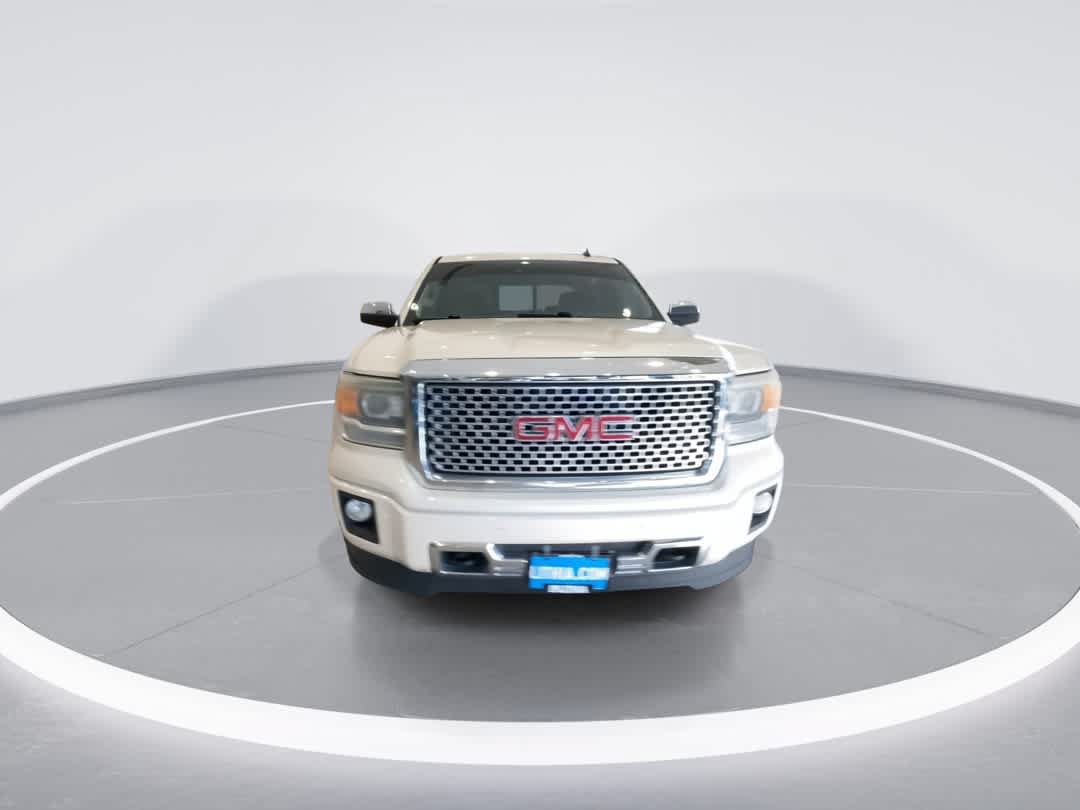 Used 2014 GMC Sierra 1500 Denali w/ Driver Alert Package AWD/4WD image 3