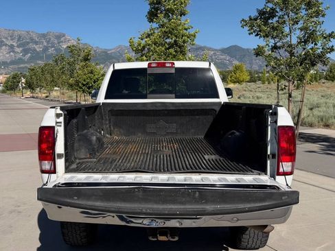 Used 2016 RAM 3500 SLT AWD/4WD image 8