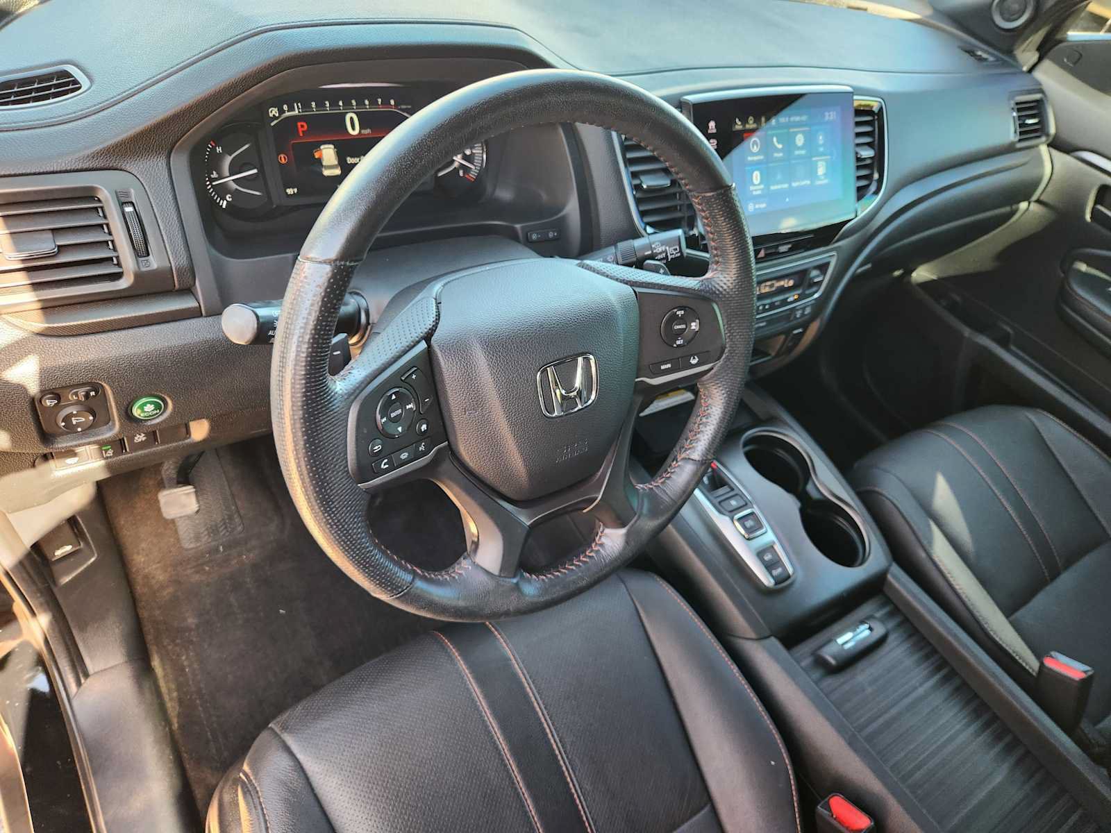 Used 2023 Honda Passport TrailSport image 2