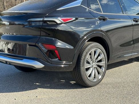 New 2026 Buick Envista Avenir image 15