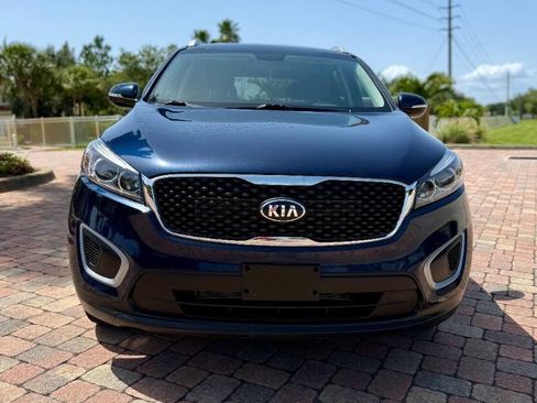 Used 2016 Kia Sorento LX AWD 4dr SUV w/ LX Convenience Package image 6