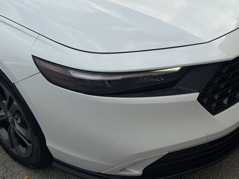 Certified 2023 Honda Accord EX image 33