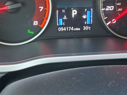 Used 2018 Mitsubishi Eclipse Cross SEL AWD/4WD image 32