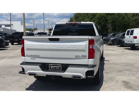 Certified 2025 Chevrolet Silverado 1500 High Country AWD/4WD image 8