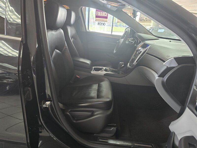 Used 2010 Cadillac SRX 2WD image 14