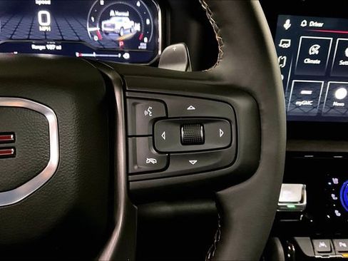 Certified 2025 GMC Sierra 1500 AT4 w/ AT4 Premium Package AWD/4WD image 23