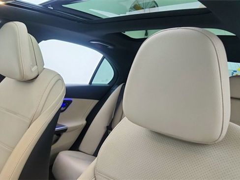 Used 2022 Mercedes-Benz C 300 Sedan image 34