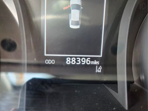 Used 2021 Toyota Camry LE FWD image 29
