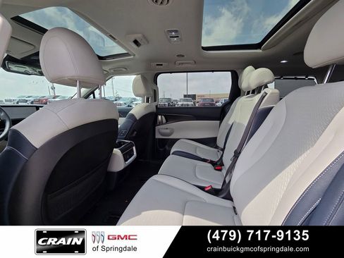 Used 2026 Kia Carnival SX Prestige FWD image 29