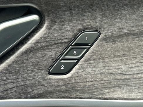 Used 2022 Jeep Grand Cherokee L Limited image 27