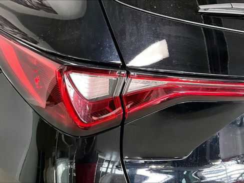 Used 2025 Acura MDX SH-AWD w/ Technology Package image 29